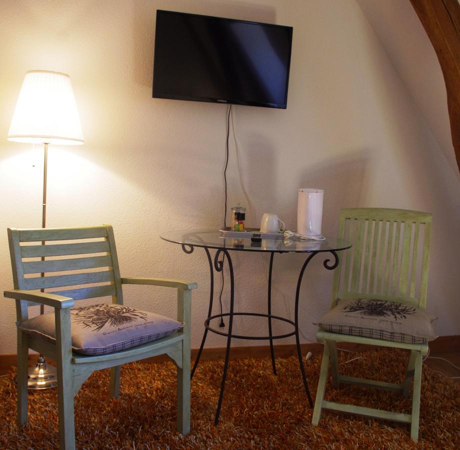 Bed and Breakfast Domaine De Potofayol Lacropte Экстерьер фото